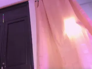 Nadia-saadiK1's Live Sex Cam Show