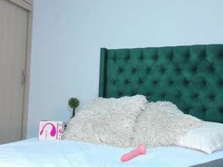 orianaa1 from CamSoda is Freechat