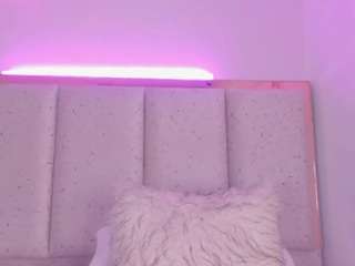 sofii-james Live Webcam on CamSoda