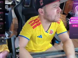 aaronskye Live Webcam on CamSoda