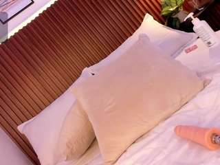  amber-lucia chat room