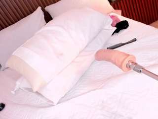 amber-lucia live webcam show