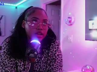 Live webcam model briannabrave on Soda Cams