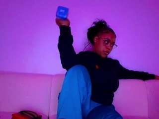 Live webcam model briannabrave on Soda Cams