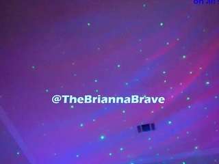 Este modelo está ao vivo agora. briannabrave