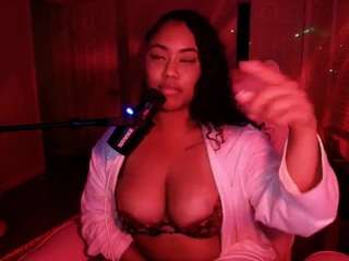 BriannaBrave live cam — ass, submissive, ass bouncing