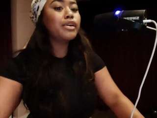 BriannaBrave live cam preview