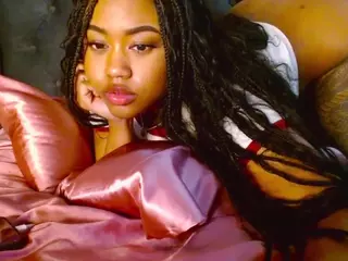 BriannaBrave's Live Sex Cam Show