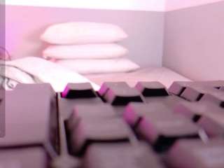 lilaagracee, female webcam model,  years old, on live webcam