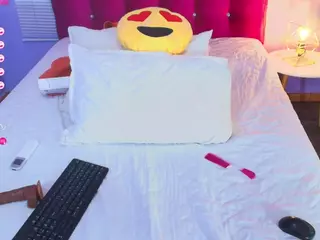 ANTONELLA's Live Sex Cam Show