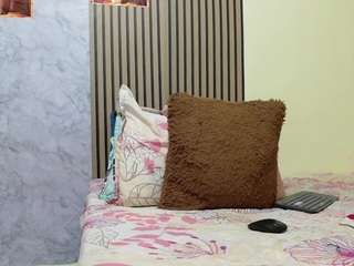 amarantha-love18 live webcam show