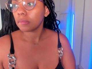 liamariana Live Webcam on CamSoda