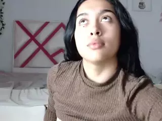 CristalTowers's Live Sex Cam Show