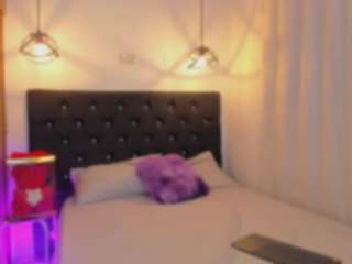 cassie-stevens Live Webcam on CamSoda