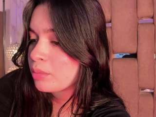 katemichaels, sirena de la cámara, en transmisión gratis de sexo cam en CamSoda. Etiquetas incluidas : , amateur,role-play,anal-toys,hot,lingerie,lush,massage,natural,oil,pussy,sex-toys,fetish,small tits,solo,squirter,strip,striptease,teen-18,twerk,wet