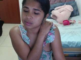 kiara-williambk Live Webcam on CamSoda