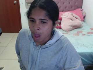 kiara-williambk Live Webcam on CamSoda