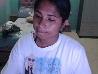 kiara-williambk live cam profile