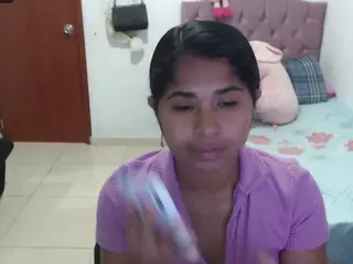 kiara-williambk's Live Sex Cam Show