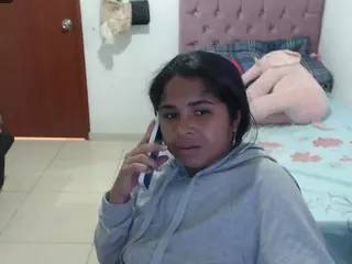 kiara-williambk's Live Sex Cam Show