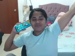 kiara-williambk's Live Sex Cam Show