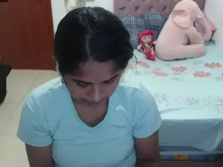 kiara-williambk's Live Sex Cam Show