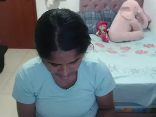 kiara-williambk's Live Sex Cam Show