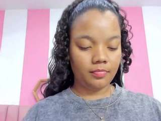 zoe-maria Live Webcam on CamSoda