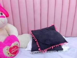 zoe-maria Live Webcam on CamSoda