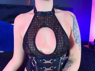 danna-scarlet Live Webcam on CamSoda