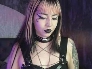 danna-scarlet