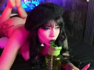 danna-scarlet