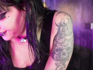 danna-scarlet