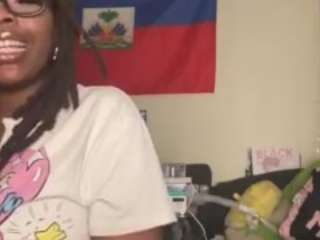 haitiansinsationsquirtqueen's CamSoda show and profile