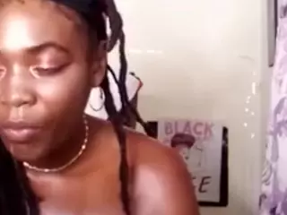 HaitianSinsationSquirtQueen's Live Sex Cam Show