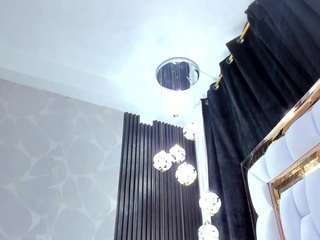 sarayroyse Live Webcam on CamSoda