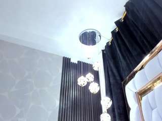 sarayroyse Live Webcam on CamSoda