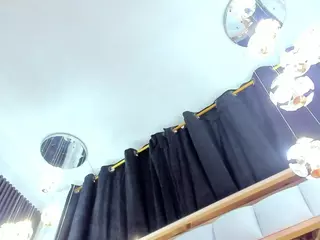 SarayRoyse's Live Sex Cam Show