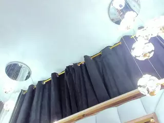 SarayRoyse's Live Sex Cam Show