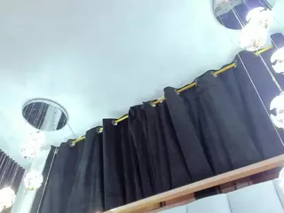 SarayRoyse's Live Sex Cam Show