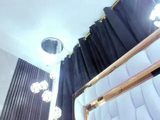 SarayRoyse's Live Sex Cam Show