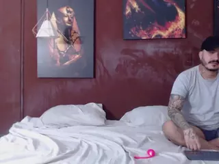 sweetdesires's Live Sex Cam Show