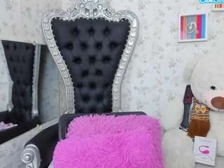 taste-biigass Live Webcam on CamSoda