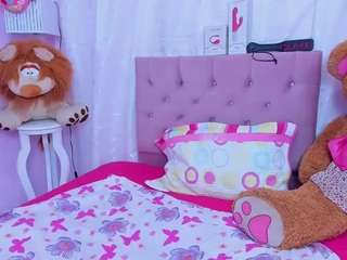 le modèle taste-biigass est en webcam porno dans un show sur le site camsoda, il possède les tags suivants: ass,hairy-pussy,wet,toys,thick,tattoos,spank,solo,skinny,no smoking,bikini,jerk off instruction,lovense,feet,cowgirl,bj,bondage,drinking,brown-eyes,deepthroat