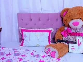 taste-biigass Live Webcam on CamSoda