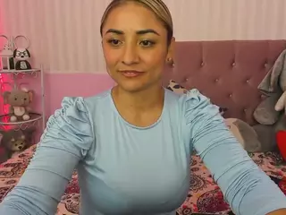 taste-biigass's Live Sex Cam Show