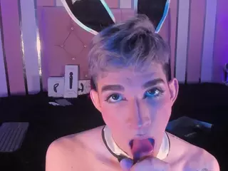 Danttee's Live Sex Cam Show