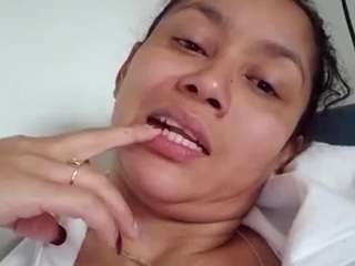 karlapum's CamSoda show and profile