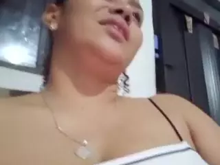 karlapum's Live Sex Cam Show