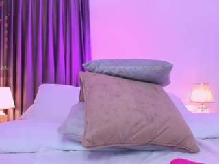 bella-cutte Live Webcam on CamSoda